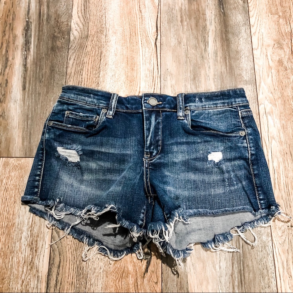 BLANK NYC JEAN SHORTS SIZE 26